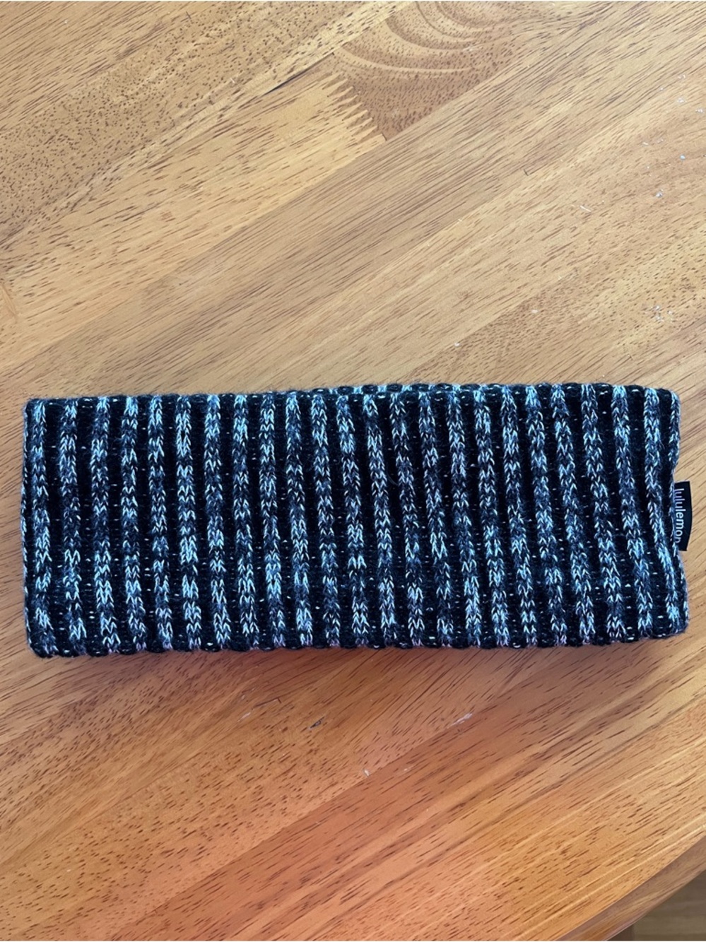 Lululemon Knit Headband Ear Warmer in Black and Gray